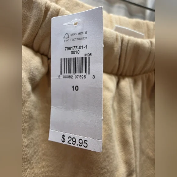 GAP High Waist Cream Shorts - Picture 4 of 4